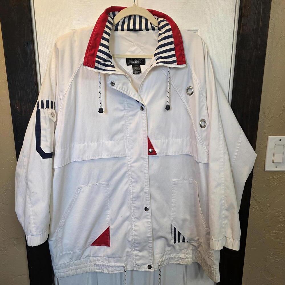 Vintage Mariel White Women's Jacket with Red and Navy Accents, Size 20W